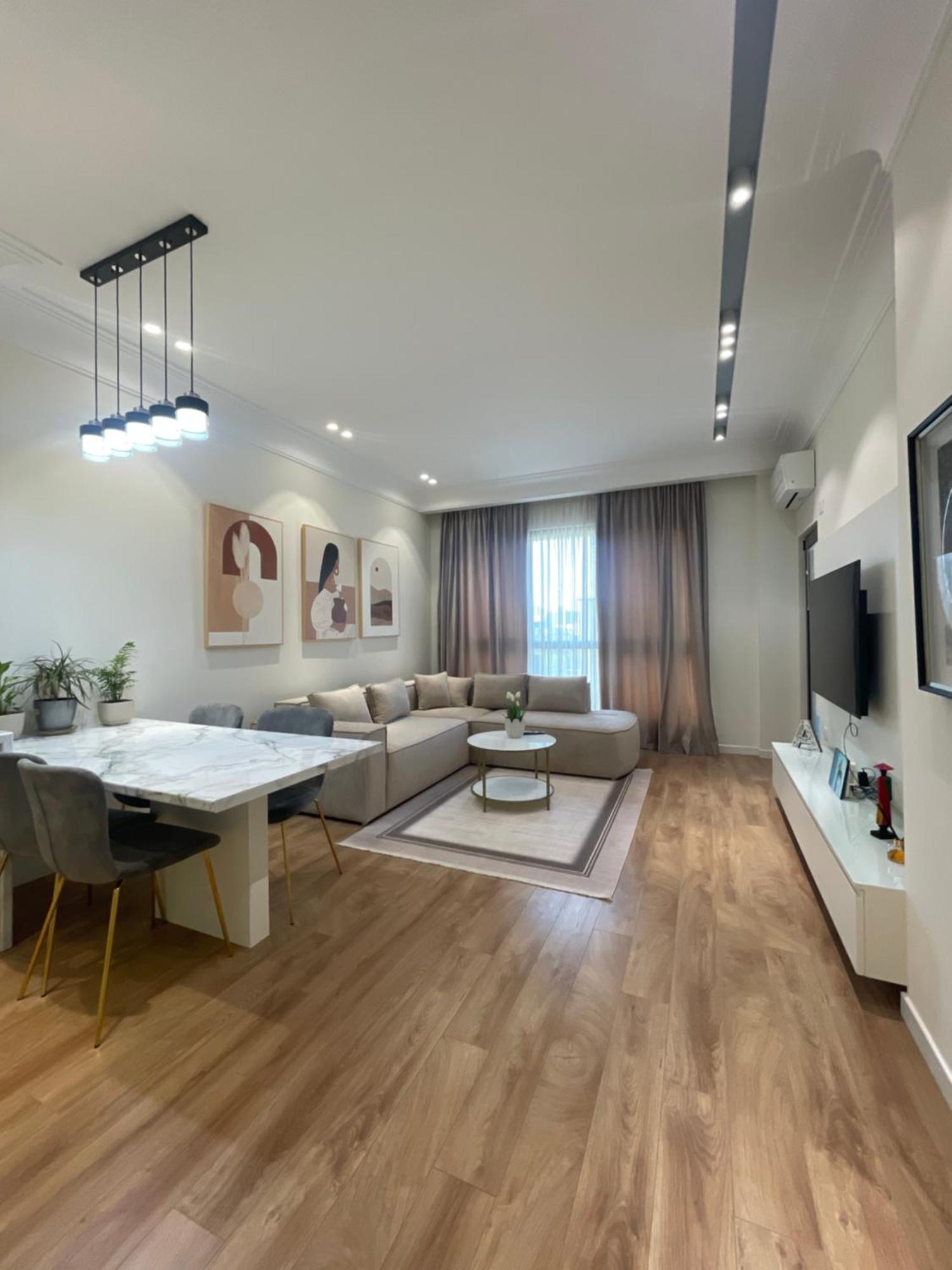 Appartement Enrik Tirana